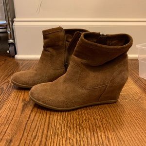 Minnetonka Suede ankle boots